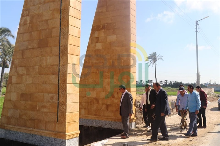 بالفيديو والصور..الانتهاء من اقامة البوابات الغربية بالدولى الساحلى بكفر الشيخ خلال أيام
