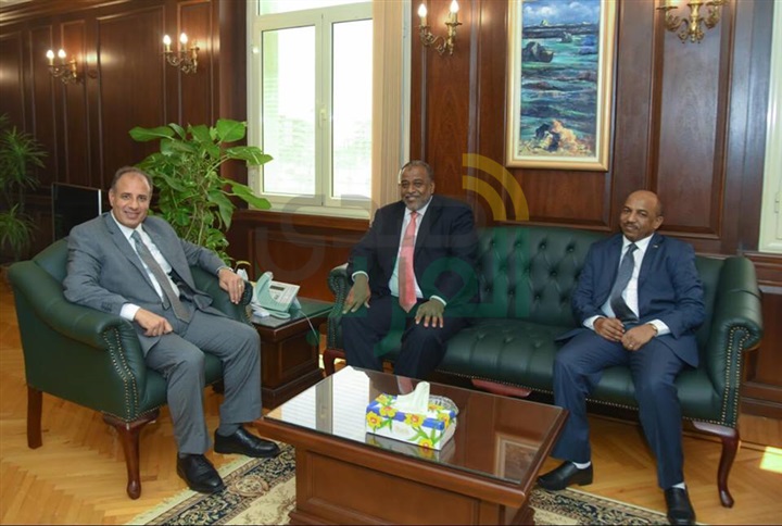 بالصور ....سلطان : يستقبل قنصل عام السودان بالإسكندرية