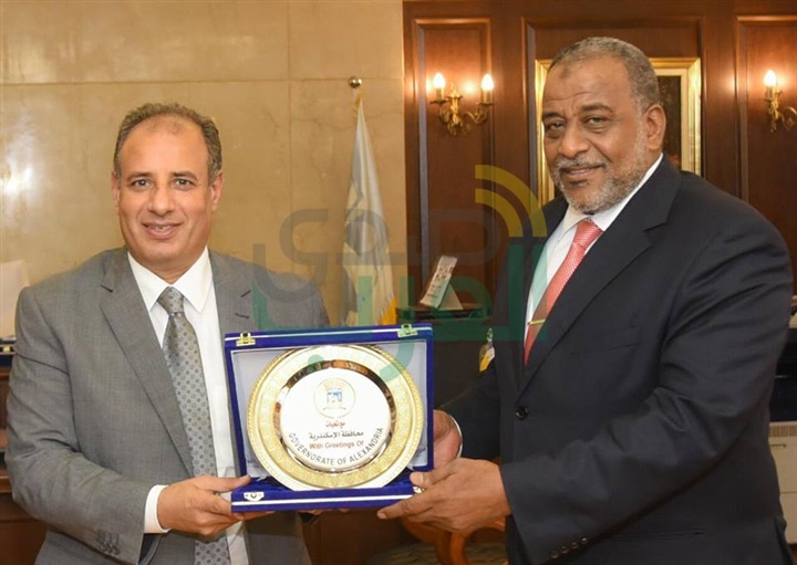 بالصور ....سلطان : يستقبل قنصل عام السودان بالإسكندرية