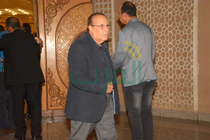 توافد نجوم الفن الى عزاء الكاتب محفوظ عبد الرحمن توافد نجوم الفن الى عزاء الكاتب محفوظ عبد الرحمن