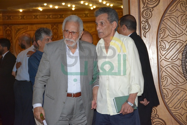 توافد نجوم الفن الى عزاء الكاتب محفوظ عبد الرحمن توافد نجوم الفن الى عزاء الكاتب محفوظ عبد الرحمن