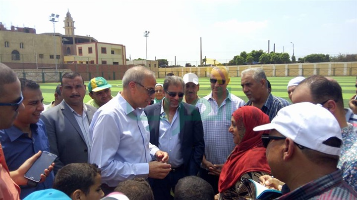 بالصور.. محافظ القليوبية يفتتح عددًا من المشروعات فى كفر شكر