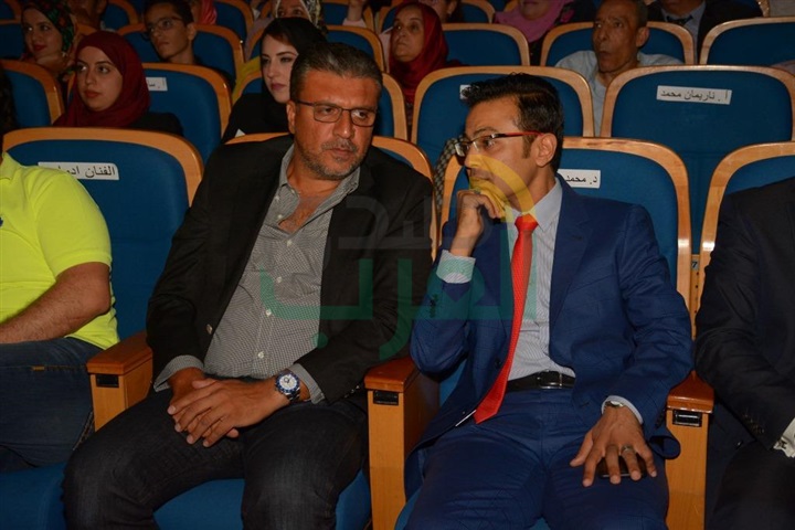 خريجي إعلام جامعة مصر يختارون عمرو الليثي أفضل استاذ إعلام خريجي إعلام جامعة مصر يختارون عمرو الليثي أفضل استاذ إعلام
