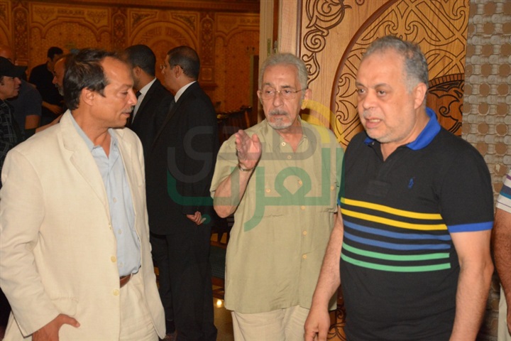 توافد نجوم الفن الى عزاء الكاتب محفوظ عبد الرحمن توافد نجوم الفن الى عزاء الكاتب محفوظ عبد الرحمن