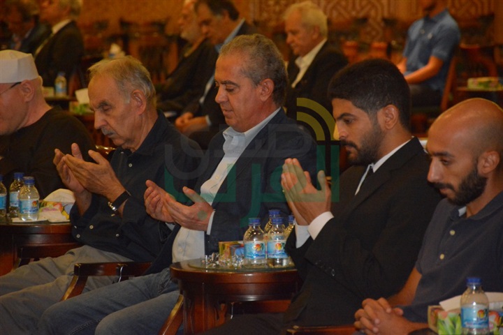 توافد نجوم الفن الى عزاء الكاتب محفوظ عبد الرحمن توافد نجوم الفن الى عزاء الكاتب محفوظ عبد الرحمن