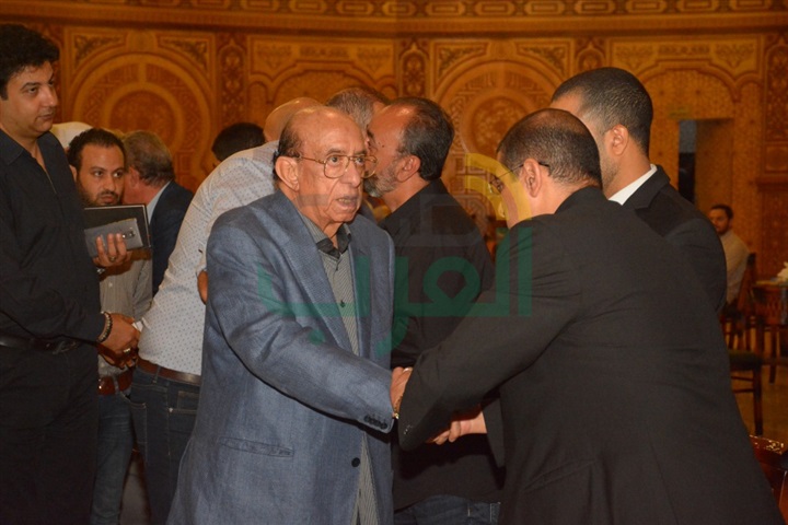 توافد نجوم الفن الى عزاء الكاتب محفوظ عبد الرحمن توافد نجوم الفن الى عزاء الكاتب محفوظ عبد الرحمن