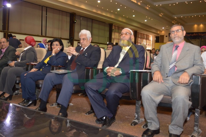 افتتاح الملتقى الشبابي الخامس "لنعبر جسرًا" بالأسكندرية 