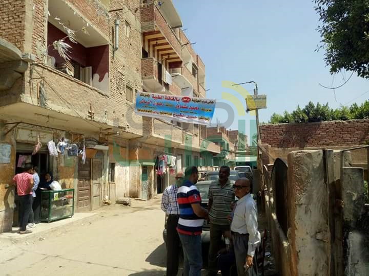  الكشف على 950 حالة فى قافلة طبية بالخانكة