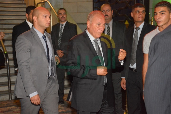بالصور.. وصول حلمي النمنم و أشرف ذكي وانغام والفخرانى واسعاد يونس لعزاء والدة ليلى علوى بالصور.. وصول حلمي النمنم و أشرف ذكي وانغام والفخرانى واسعاد يونس لعزاء والدة ليلى علوى