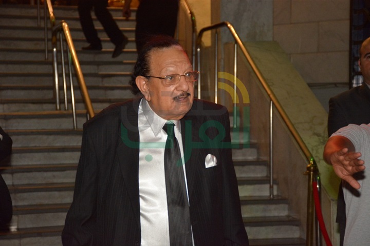بالصور.. وصول حلمي النمنم و أشرف ذكي وانغام والفخرانى واسعاد يونس لعزاء والدة ليلى علوى بالصور.. وصول حلمي النمنم و أشرف ذكي وانغام والفخرانى واسعاد يونس لعزاء والدة ليلى علوى