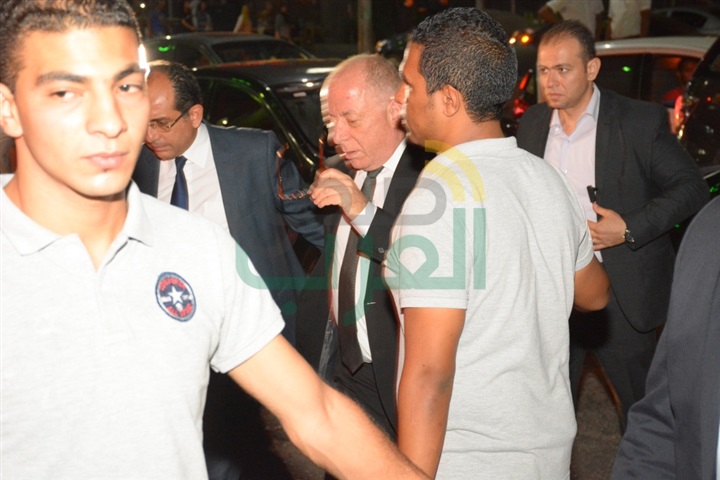 بالصور.. وصول حلمي النمنم و أشرف ذكي وانغام والفخرانى واسعاد يونس لعزاء والدة ليلى علوى بالصور.. وصول حلمي النمنم و أشرف ذكي وانغام والفخرانى واسعاد يونس لعزاء والدة ليلى علوى