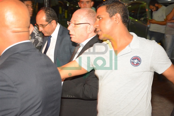 بالصور.. وصول حلمي النمنم و أشرف ذكي وانغام والفخرانى واسعاد يونس لعزاء والدة ليلى علوى بالصور.. وصول حلمي النمنم و أشرف ذكي وانغام والفخرانى واسعاد يونس لعزاء والدة ليلى علوى