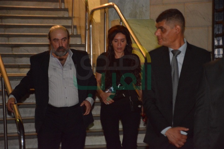بالصور.. وصول حلمي النمنم و أشرف ذكي وانغام والفخرانى واسعاد يونس لعزاء والدة ليلى علوى بالصور.. وصول حلمي النمنم و أشرف ذكي وانغام والفخرانى واسعاد يونس لعزاء والدة ليلى علوى