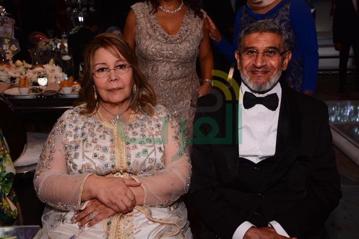 بالصور.. نجوم الغناء يتألقون في حفل زفاف المطربة جنات بالصور.. نجوم الغناء يتألقون في حفل زفاف المطربة جنات