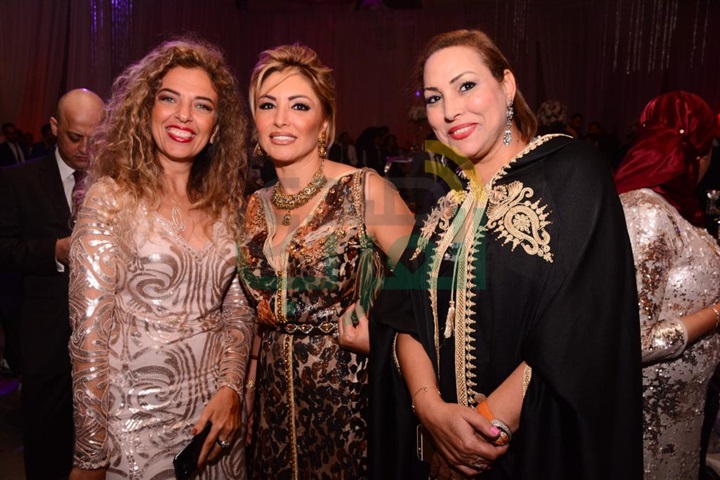 بالصور.. نجوم الغناء يتألقون في حفل زفاف المطربة جنات بالصور.. نجوم الغناء يتألقون في حفل زفاف المطربة جنات