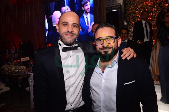 بالصور.. نجوم الغناء يتألقون في حفل زفاف المطربة جنات بالصور.. نجوم الغناء يتألقون في حفل زفاف المطربة جنات