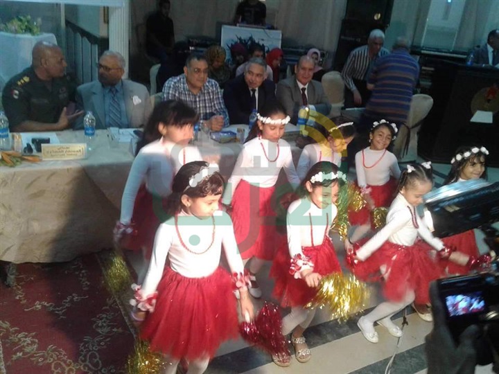 غرب كفر الشيخ التعليمية تكرم وكيل الإدارة لبلوغه سن التقاعد غرب كفر الشيخ التعليمية تكرم وكيل الإدارة لبلوغه سن التقاعد