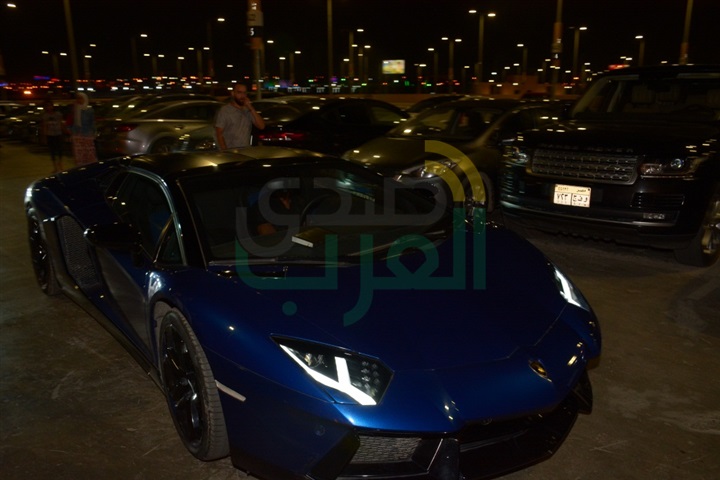 بالصور.. محمد رمضان يشاهد الكنز وسط جمهوره بـ"سينما مول مصر" بالصور.. محمد رمضان يشاهد الكنز وسط جمهوره بـ"سينما مول مصر"