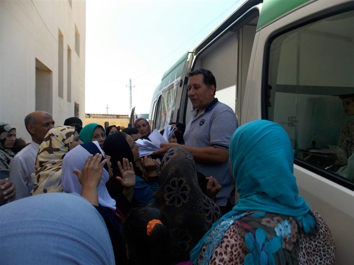 قافلة طبية بكفر الدوار لتقديم العلاج و الكشف بالمجان 