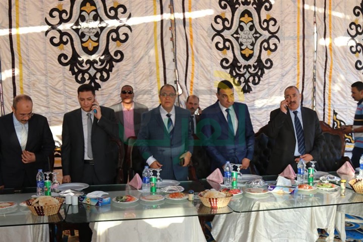 بالصور.. القيادات الأمنية والتنفيذية يشاركون قوات أمن كفر الشيخ إفطارهم