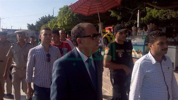 مدير أمن كفر الشيخ يفاجئ الخدمات الأمنية بحدائق دسوق