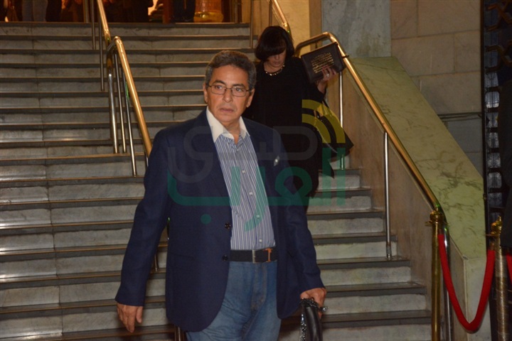 بالصور.. وصول حلمي النمنم و أشرف ذكي وانغام والفخرانى واسعاد يونس لعزاء والدة ليلى علوى بالصور.. وصول حلمي النمنم و أشرف ذكي وانغام والفخرانى واسعاد يونس لعزاء والدة ليلى علوى