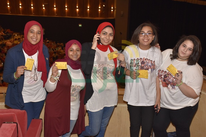 بالصور.. أشرف عبدالباقي يفتتح أولي أيام عروض مسرح مصر في الأسكندرية بحضور المحافظ بالصور.. أشرف عبدالباقي يفتتح أولي أيام عروض مسرح مصر في الأسكندرية بحضور المحافظ