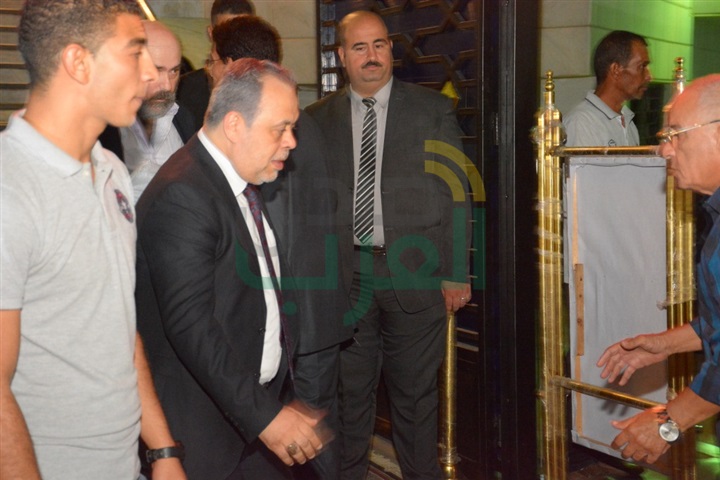 بالصور.. وصول حلمي النمنم و أشرف ذكي وانغام والفخرانى واسعاد يونس لعزاء والدة ليلى علوى بالصور.. وصول حلمي النمنم و أشرف ذكي وانغام والفخرانى واسعاد يونس لعزاء والدة ليلى علوى