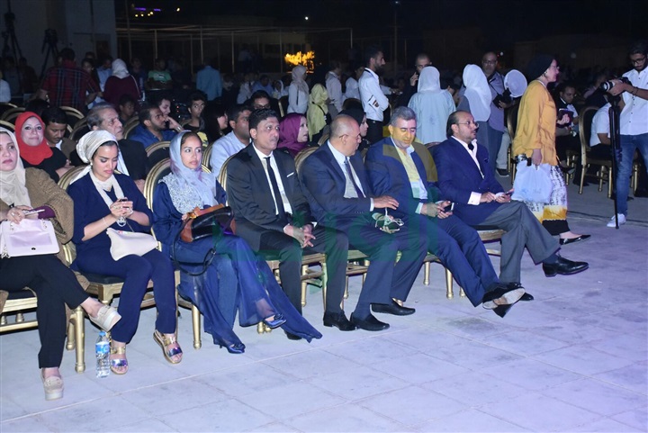 بالصور..تكريم كوكبة من السفراء ونجوم المجتمع قبيل بدء حفل بلقيس بالصوت والضوء بالصور..تكريم كوكبة من السفراء ونجوم المجتمع قبيل بدء حفل بلقيس بالصوت والضوء