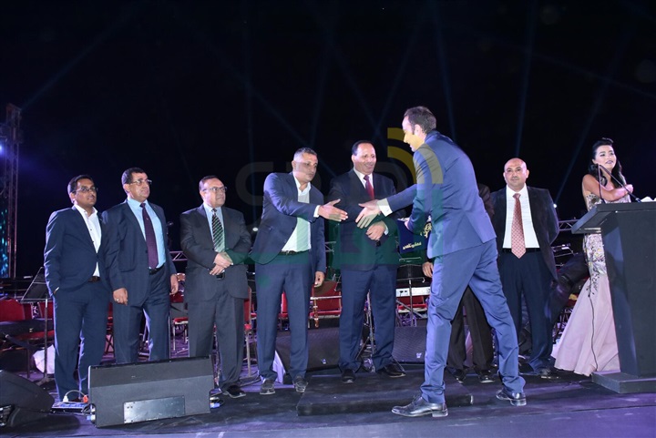 بالصور..تكريم كوكبة من السفراء ونجوم المجتمع قبيل بدء حفل بلقيس بالصوت والضوء بالصور..تكريم كوكبة من السفراء ونجوم المجتمع قبيل بدء حفل بلقيس بالصوت والضوء