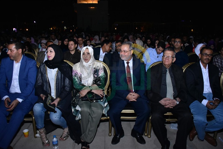 بالصور..تكريم كوكبة من السفراء ونجوم المجتمع قبيل بدء حفل بلقيس بالصوت والضوء بالصور..تكريم كوكبة من السفراء ونجوم المجتمع قبيل بدء حفل بلقيس بالصوت والضوء