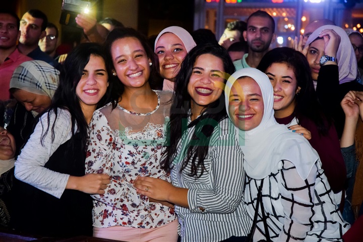 بالصور.. العسيلي يشعل رابع أيام العيد بـ"سيتي سكوير" بالصور.. العسيلي يشعل رابع أيام العيد بـ"سيتي سكوير"