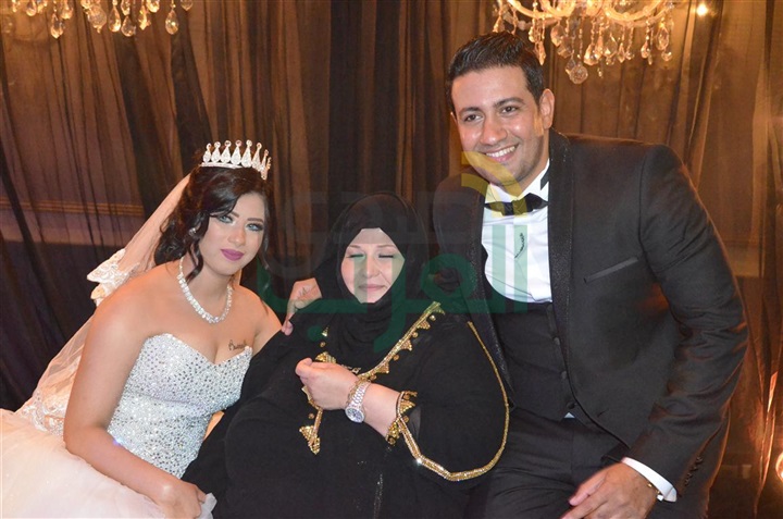 بالصور.. نجوم الغناء يحتفلون بزفاف شقيقة زوجة محمود الليثي بالصور.. نجوم الغناء يحتفلون بزفاف شقيقة زوجة محمود الليثي