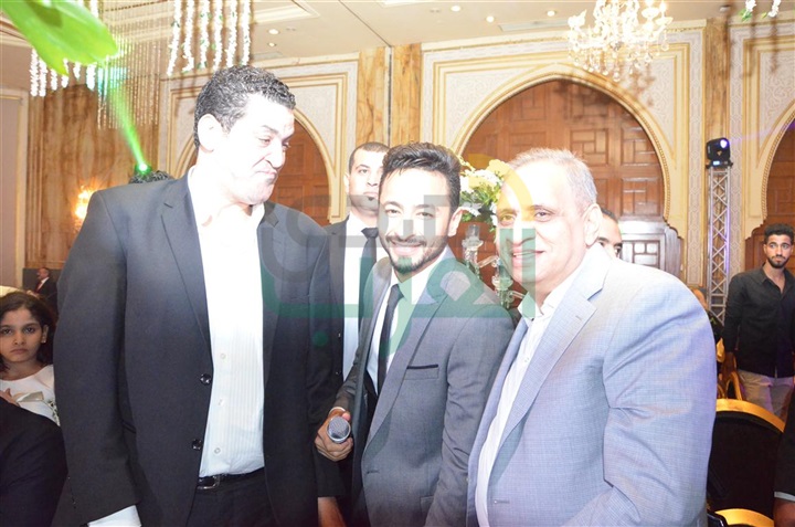 بالصور.. نجوم الغناء يحتفلون بزفاف شقيقة زوجة محمود الليثي بالصور.. نجوم الغناء يحتفلون بزفاف شقيقة زوجة محمود الليثي