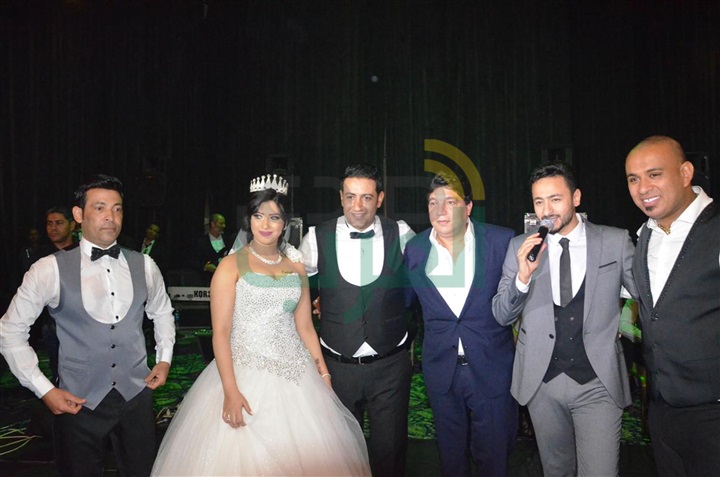 بالصور.. نجوم الغناء يحتفلون بزفاف شقيقة زوجة محمود الليثي بالصور.. نجوم الغناء يحتفلون بزفاف شقيقة زوجة محمود الليثي