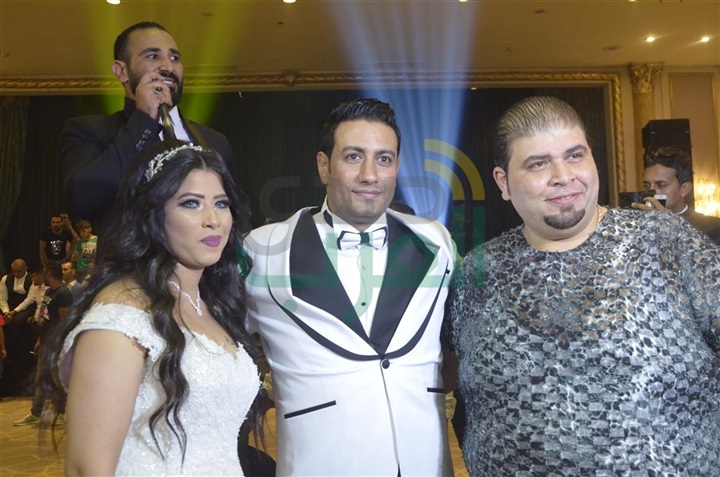 بالصور.. نجوم الغناء يحتفلون بزفاف شقيقة زوجة محمود الليثي بالصور.. نجوم الغناء يحتفلون بزفاف شقيقة زوجة محمود الليثي
