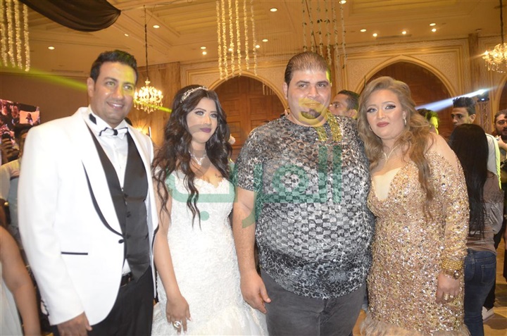 بالصور.. نجوم الغناء يحتفلون بزفاف شقيقة زوجة محمود الليثي بالصور.. نجوم الغناء يحتفلون بزفاف شقيقة زوجة محمود الليثي
