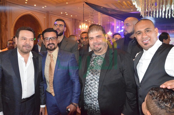 بالصور.. نجوم الغناء يحتفلون بزفاف شقيقة زوجة محمود الليثي بالصور.. نجوم الغناء يحتفلون بزفاف شقيقة زوجة محمود الليثي