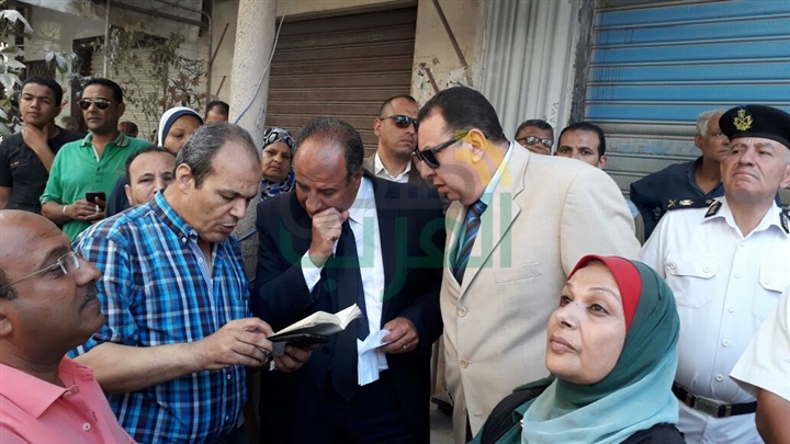 محافظ الإسكندرية يكلف الأجهزة التنفيذية بالتعامل مع سقوط عقار بمحرم ببك