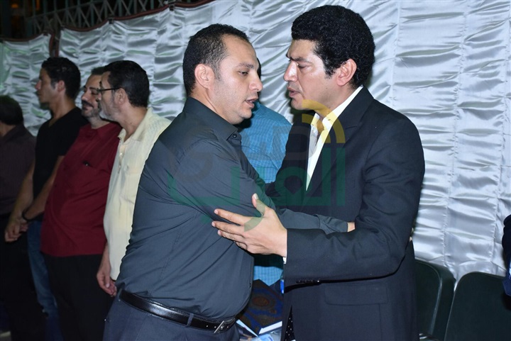 بالصور..المخرج تامر حمزة والمنتج الفني محمد السيسي والكاتب يوسف عبد الرحمن يصلون عزاء والد باسم سمرة بالصور..المخرج تامر حمزة والمنتج الفني محمد السيسي والكاتب يوسف عبد الرحمن يصلون عزاء والد باسم سمرة
