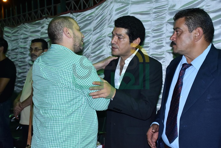 بالصور..المخرج تامر حمزة والمنتج الفني محمد السيسي والكاتب يوسف عبد الرحمن يصلون عزاء والد باسم سمرة بالصور..المخرج تامر حمزة والمنتج الفني محمد السيسي والكاتب يوسف عبد الرحمن يصلون عزاء والد باسم سمرة