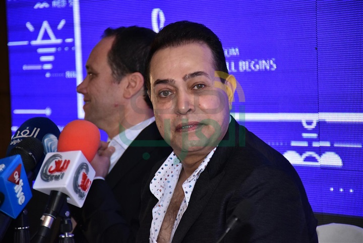 بالصور..بدء المؤتمر الصحفي ل"حكيم" لدعم للسياحة المصرية