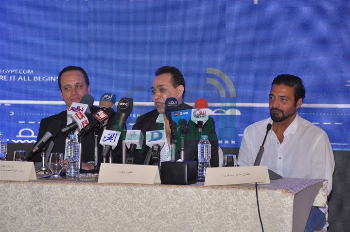 بالصور..بدء المؤتمر الصحفي ل"حكيم" لدعم للسياحة المصرية