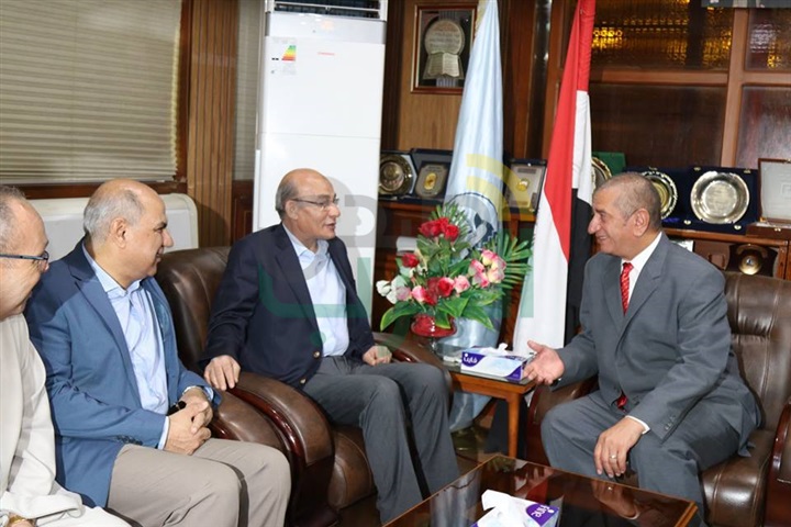 بالصور.. محافظ كفرالشيخ يستقبل وزير الزراعة
