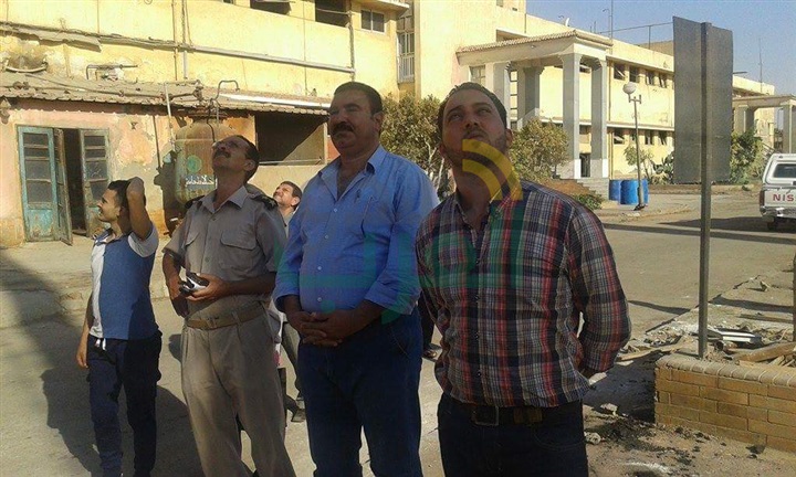 موظف يهدد بالإنتحار لتعنت الشركة ضده بعد كشفه قضية فساد فى الخانكة