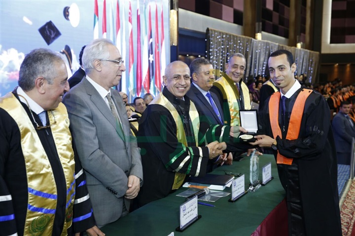 بالصور..  حفل تخرج كلية النقل البحرى والتكنولوجيا وكلية الحاسبات والمعلومات 