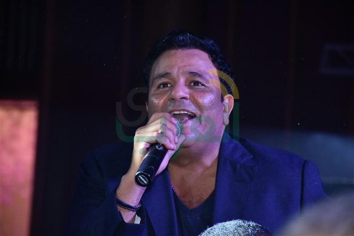 بالصور.. "محمد فؤاد" يشعل حفل زفاف حسن نجم ونوران أسامة بالصور.. "محمد فؤاد" يشعل حفل زفاف حسن نجم ونوران أسامة