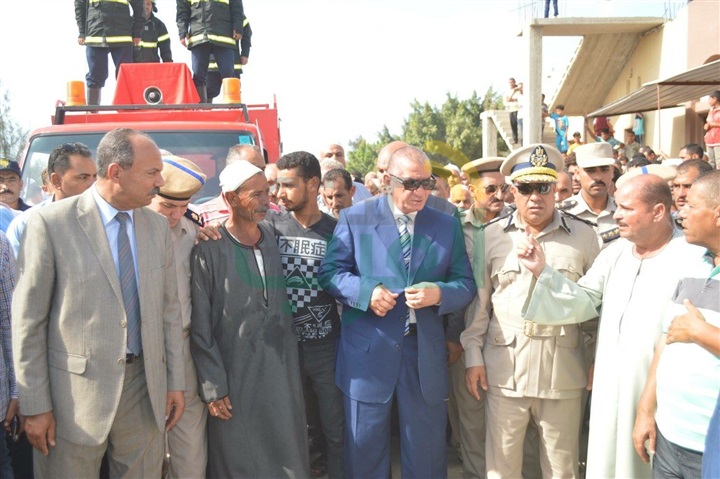 بالصور..جنازة شهيد العريش الثاني بكفر الشيخ تتحول لمظاهرة ضد الاٍرهاب 