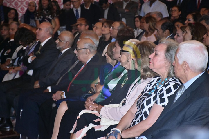 بالصور..بدء حفل توقيع كتاب "عمرو موسى" بحضور كوكبة من الوزراء والسفراء ونجوم الفن بالصور..بدء حفل توقيع كتاب "عمرو موسى" بحضور كوكبة من الوزراء والسفراء ونجوم الفن