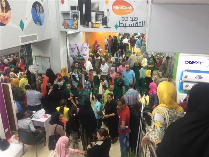 بالصور .. بى.تك تفتتح أكبر ميجا ستور للأجهزة الكهربائية في أسوان بالصور .. بى.تك تفتتح أكبر ميجا ستور للأجهزة الكهربائية في أسوان